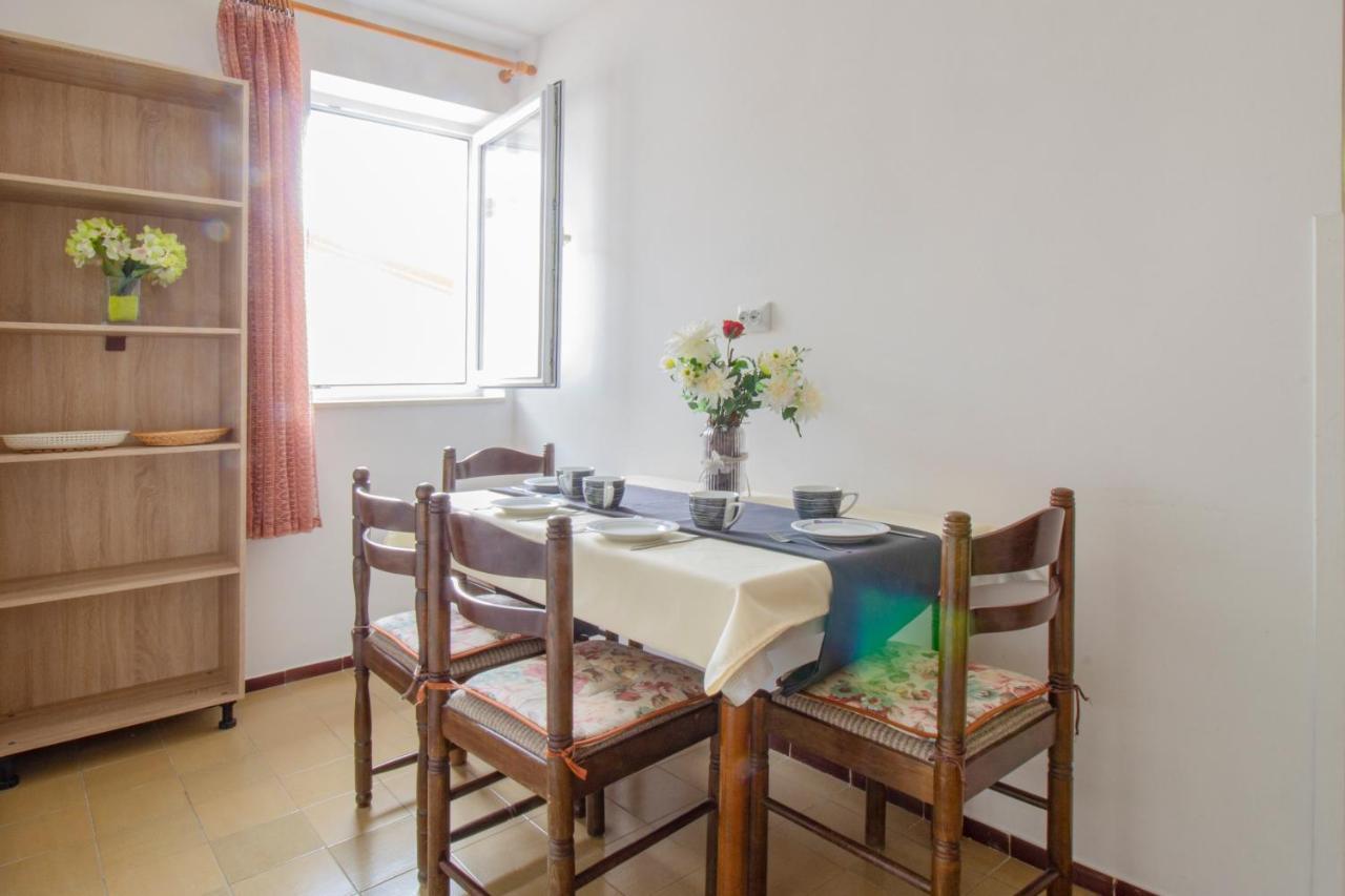 Galapagus Privat Beach & Boat Dock Apartment Metajna Exterior photo