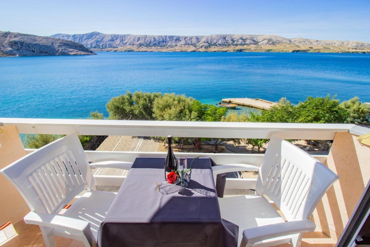 Galapagus Privat Beach & Boat Dock Apartment Metajna Exterior photo