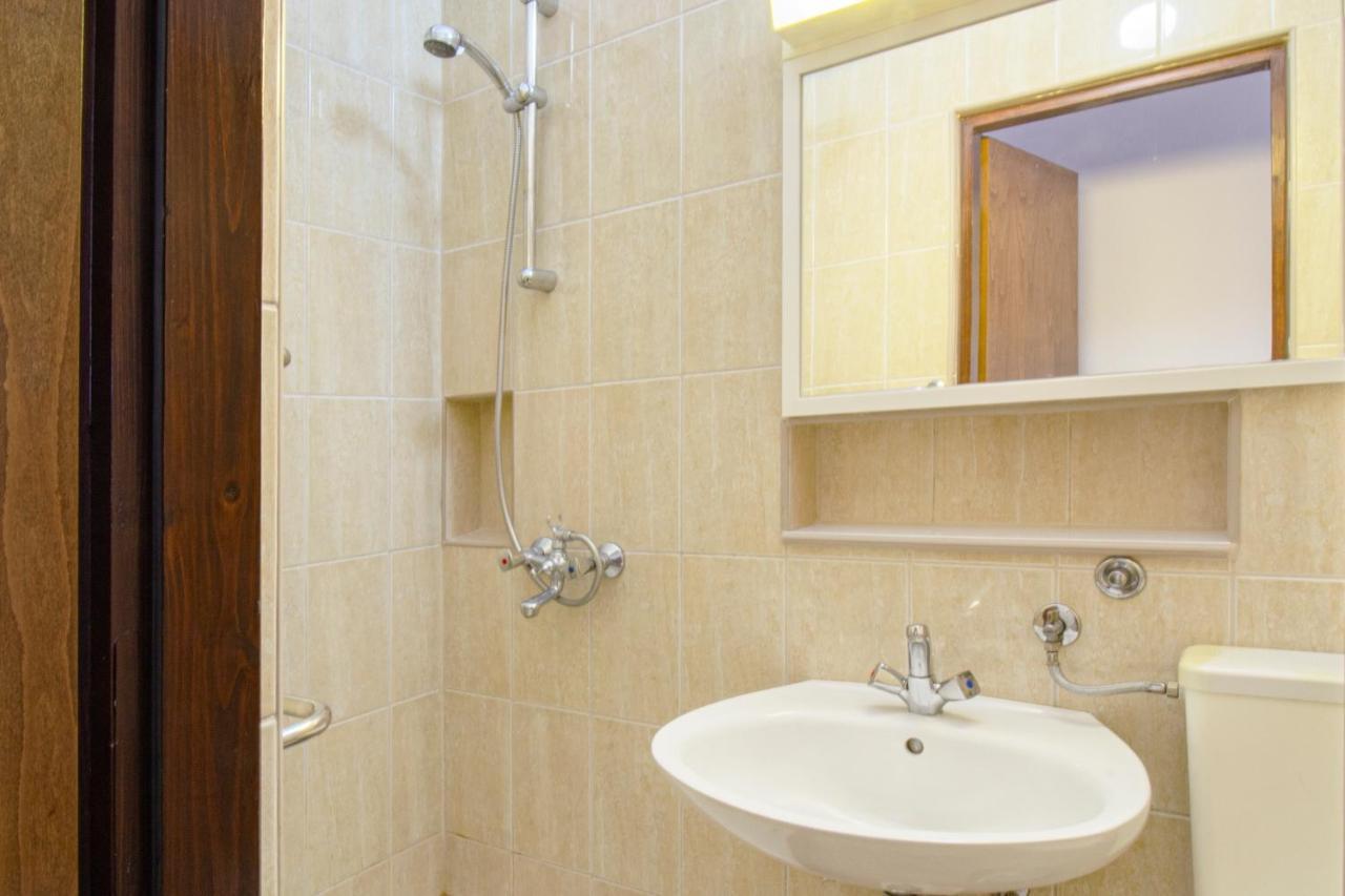 Galapagus Privat Beach & Boat Dock Apartment Metajna Exterior photo
